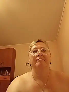 I_amVeronicle live