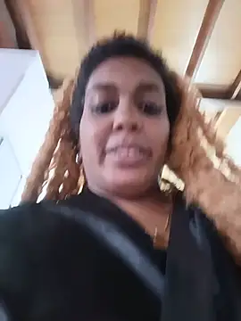 ELLA_KELLY live