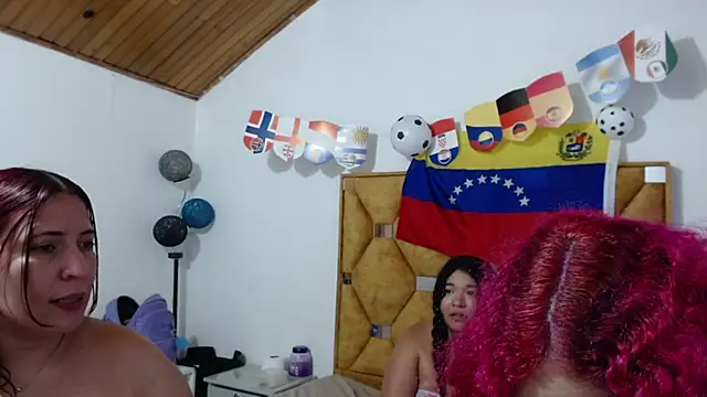 LITTLEKITTY19 live