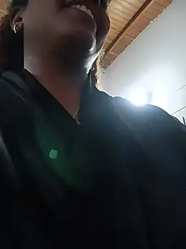ELLA_KELLY live