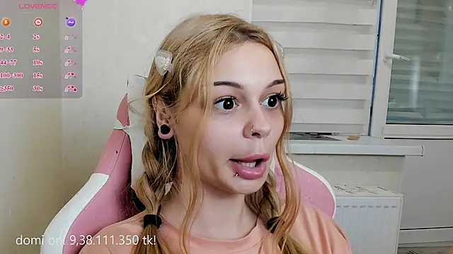 MelonyEmo live