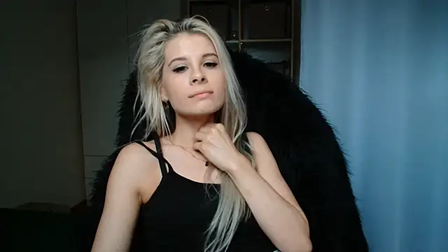 KristineGlow live