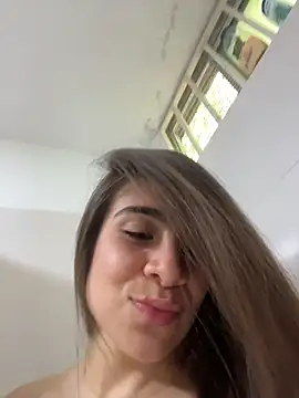 MariaIsabella8 live