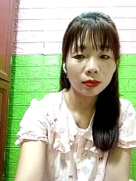 AmyLinee01 live