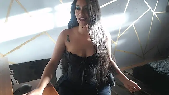 SexyDolly777 live