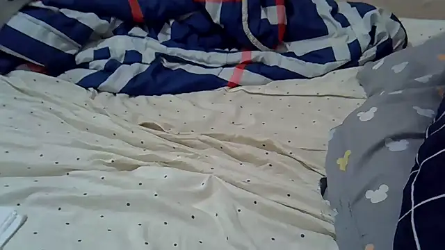 Just_Karu live