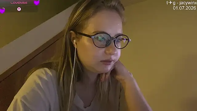 JacyWinslat live