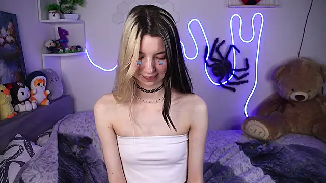 Emmie_shy live