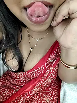 Curvy_Pooja live