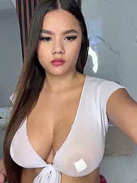 Natasha_by live