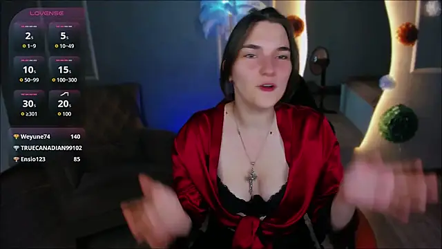 Rune_Veila live