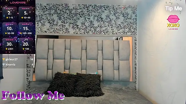 Sofi_Blake__ live