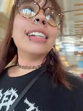 moan4mona live