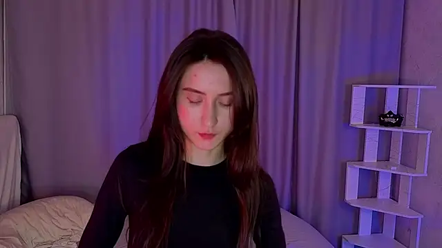 DelphineDowst live