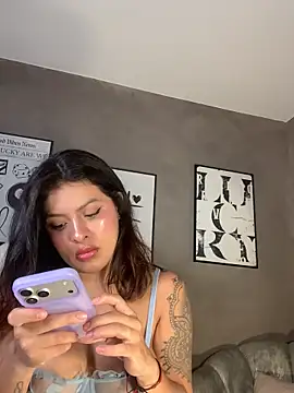 GeorginaMontclair live