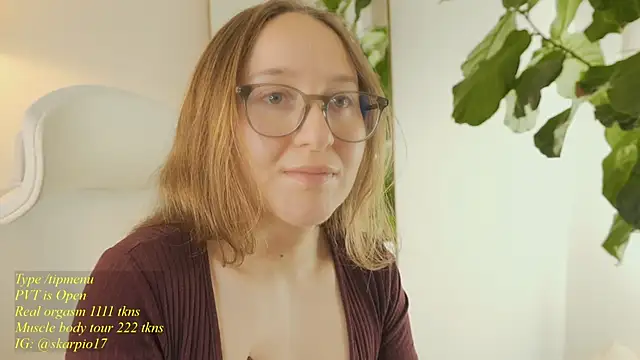 Scarlett_NoirMuse live