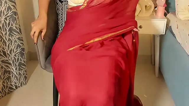 Divyani live