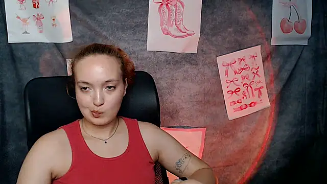 MissAriaa live