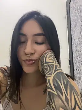 MeganPresleyy live