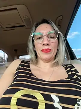 Gatitacarlita live