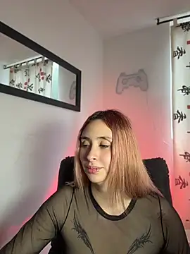 Sophia_LuxxX live