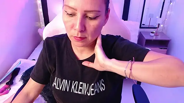 camila_delarosa live