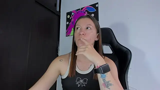 roxanne_jones1 live
