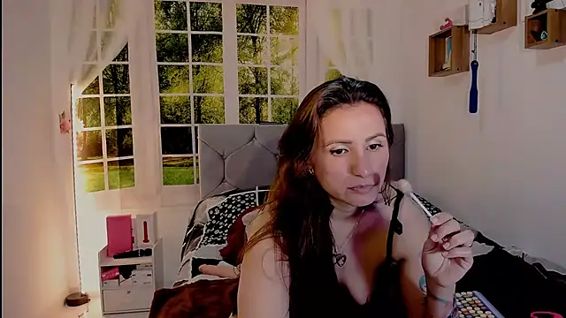 vanessabrown_ live