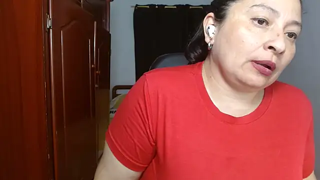 Victoriaevans1 live