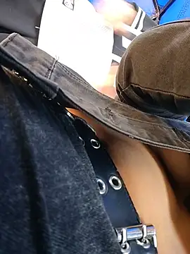 taaylor33 live