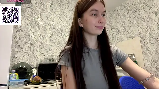 HinaDesire live