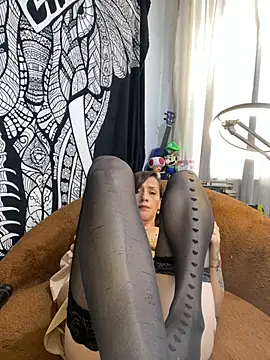 Boonny_Boo- live