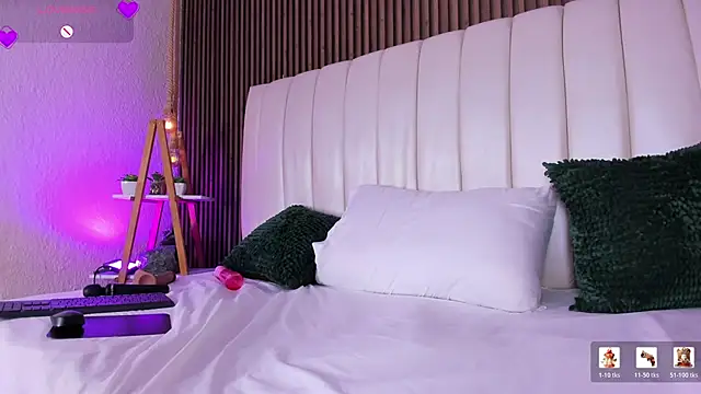 LucieMillerr live