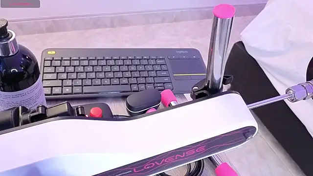 Sofiaa_Bloom live