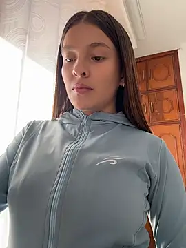 Talia_Bonet live