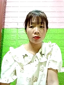 AmyLinee01 live