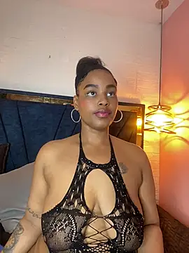 Ayla_Noir live