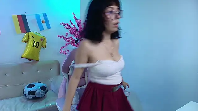 Alice_chester live
