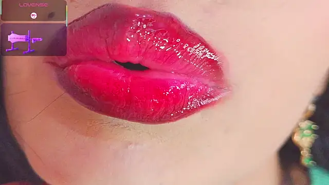 Miss_Charlottet live