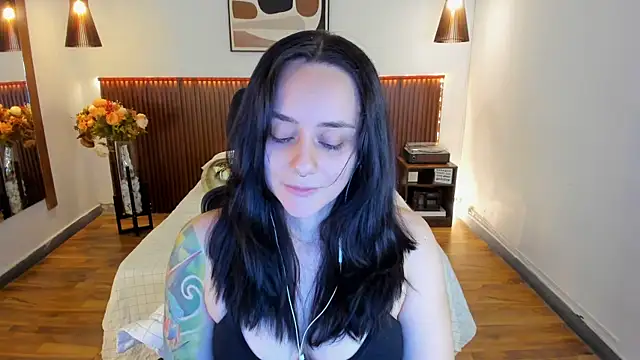 KatherineBond live