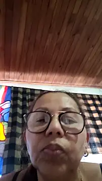 Ladymilf12 live