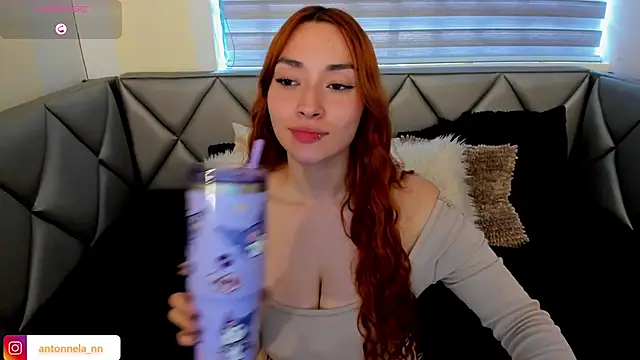 _Antonnela_ live