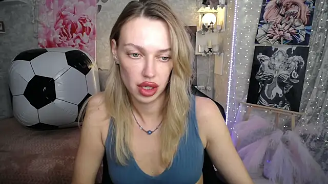 NickyAdamidi live