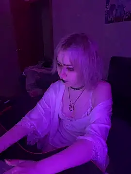 Sindy_Lou live