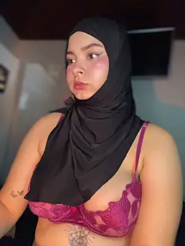 aneesa_darzi live