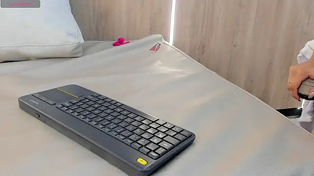 cristine_colins live