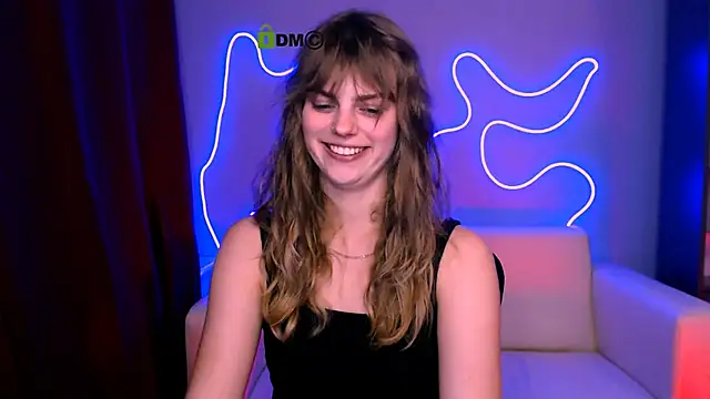 naya_may live