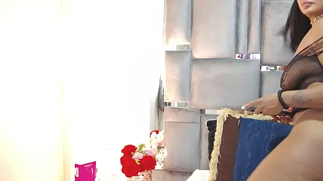 IvyEllis1 live
