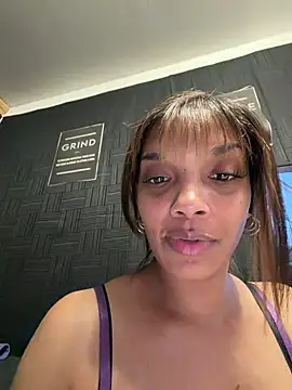 Rakiyahcharms live
