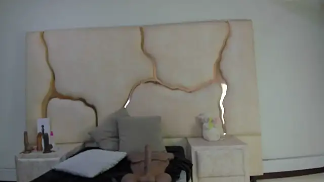 ZayraStorm live